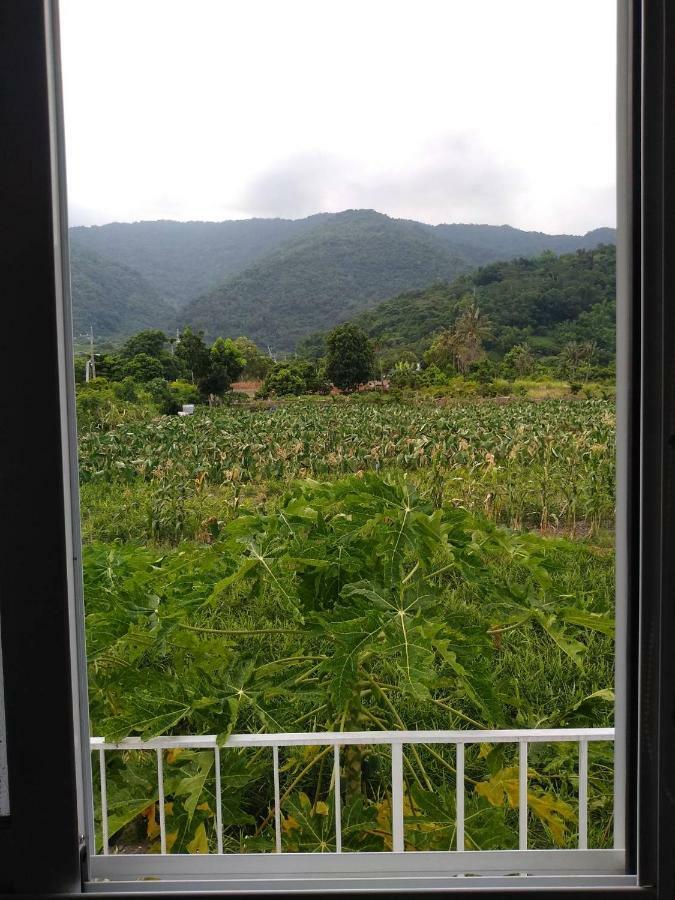 Back To Real Hostel Taitung Экстерьер фото